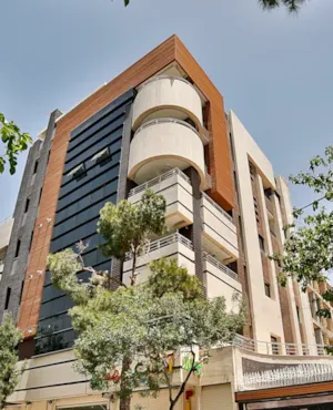 ساختمان مسکونی آقای مهندس فرهنگ